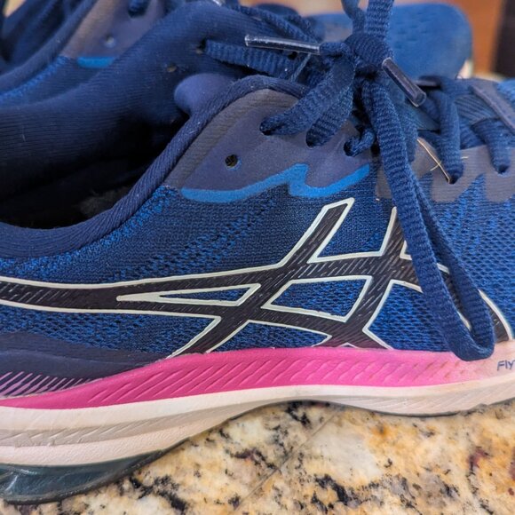 Asics GT 1000 11 1012B196  Running Shoes Womens 7 - Picture 3 of 8